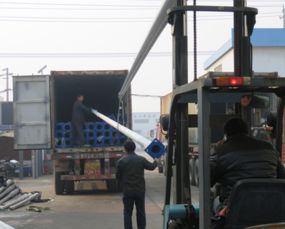 森发新闻 江苏森发路灯制造照亮尼日利亚——太阳能LED交通信号灯引领绿色出行新篇章